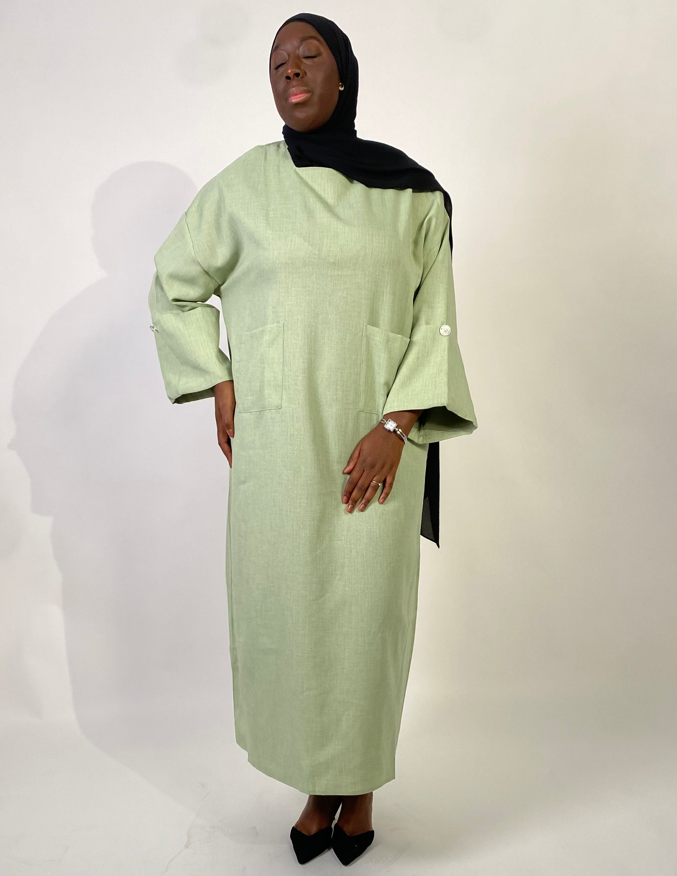 Abaya Linh